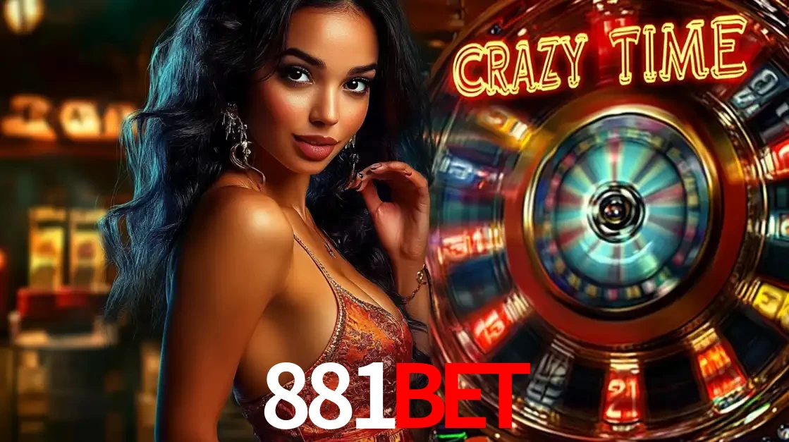 Mulher elegante ao lado da vibrante roda da fortuna do jogo de cassino ao vivo Crazy Time, um dos game shows mais populares e cheios de prêmios do 881bet.